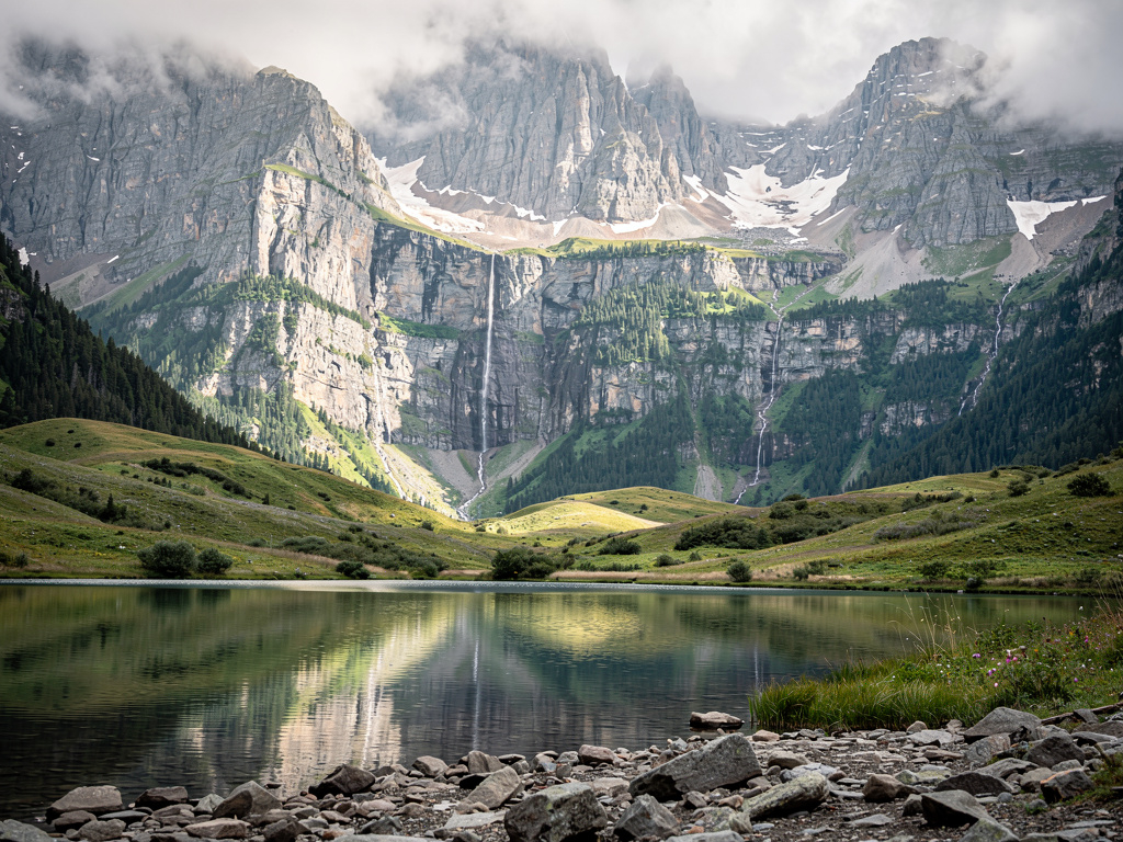 Faceless Mountains